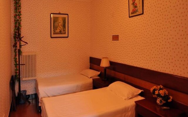 Beijing Red Lantern House