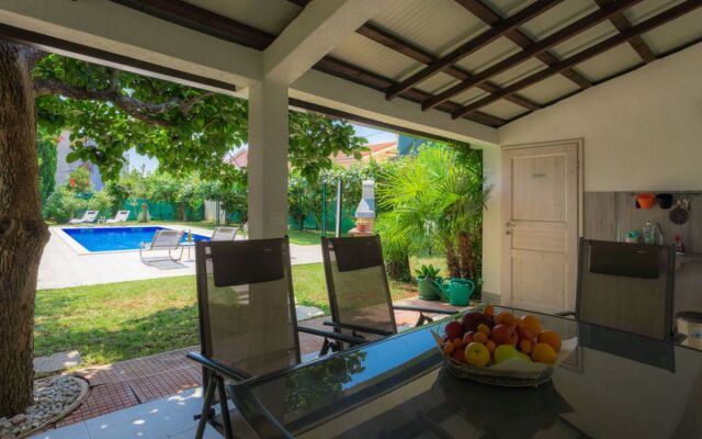 Holiday Home Villa Toni