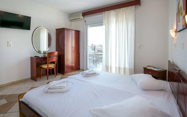 Lina Apartments