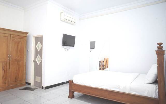 OYO Life 92886 Rumah Nyaman Radhika 2 Syariah