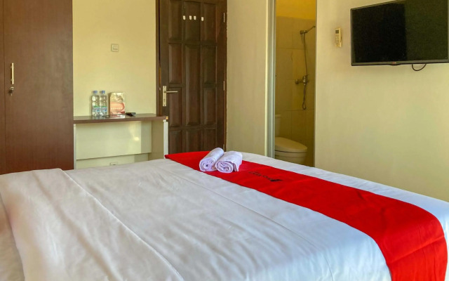 RedDoorz Plus near Lippo Plaza Yogyakarta