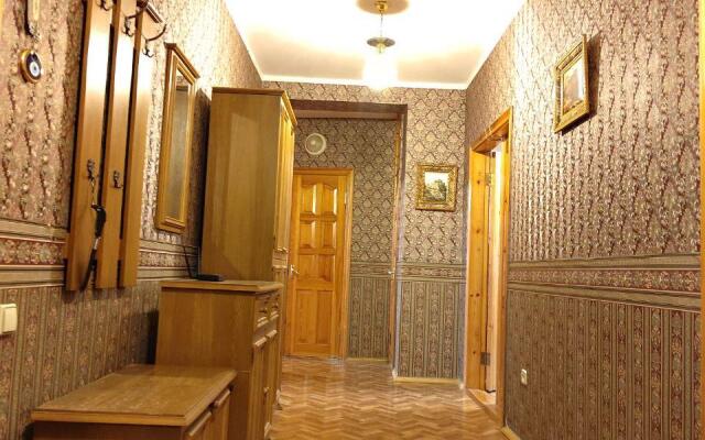 Fan House (Фан Хаус) на улице Лево-Булачная