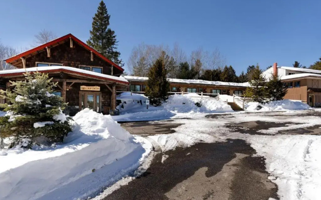 Adirondack Spruce Lodge