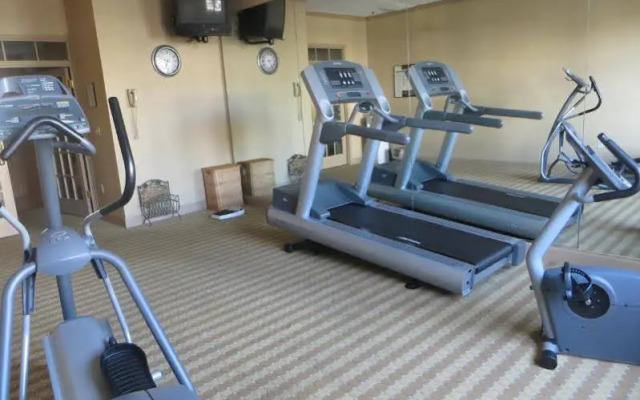 Elwood Hotel & Suites