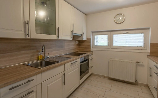 Vineyard Cottage Hocevar