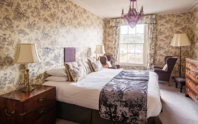 Royal Castle Hotel