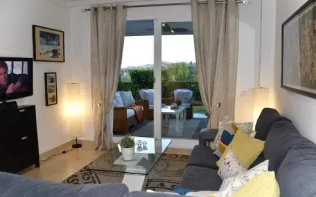 Apartment Urb. La Mairena Blq 3, 33A