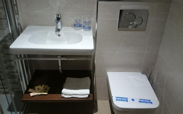 Hostal La Colonia