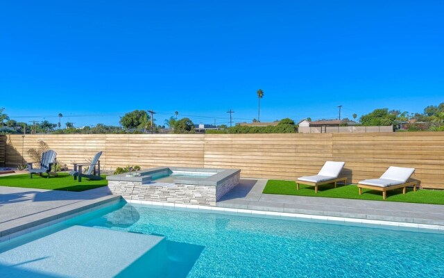 Immaculate 3 BDR in Oceanside Private Pool & Spa