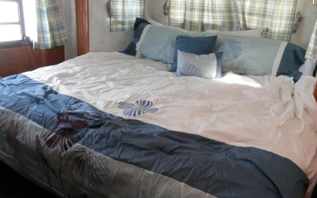 Lincoln Mobile Home