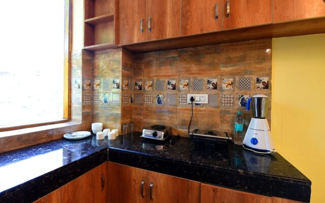 OYO 14583 Home Mountain View 2BHK Shanag