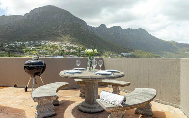 Beachfront Villa Sea Breeze ,hout Bay