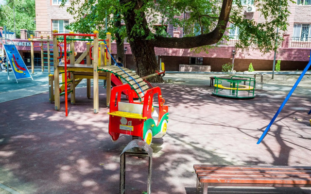 Апартаменты на улице Зенкова 59