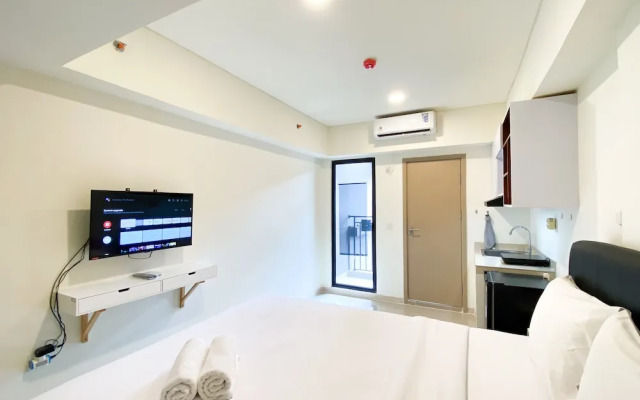 Homey And Simply Look Studio Meikarta Apartment