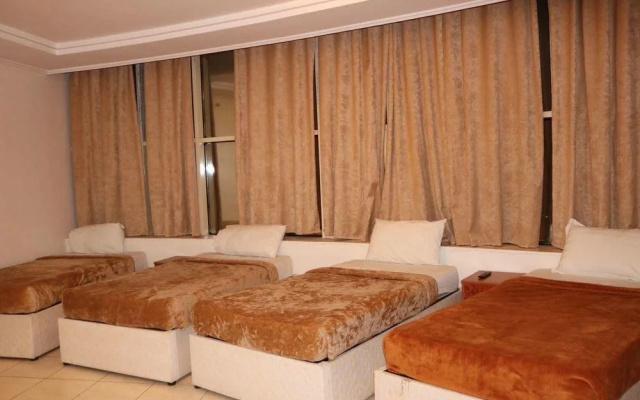 Loloat Al Hashimiah Hotel