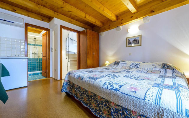 Pavisa Old town rooms