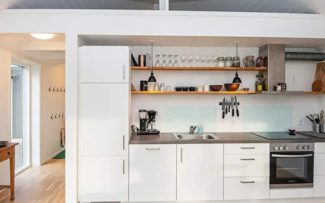 8 Person Holiday Home in Grenaa