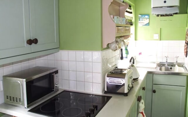 Host Stay Foxglove Cottage