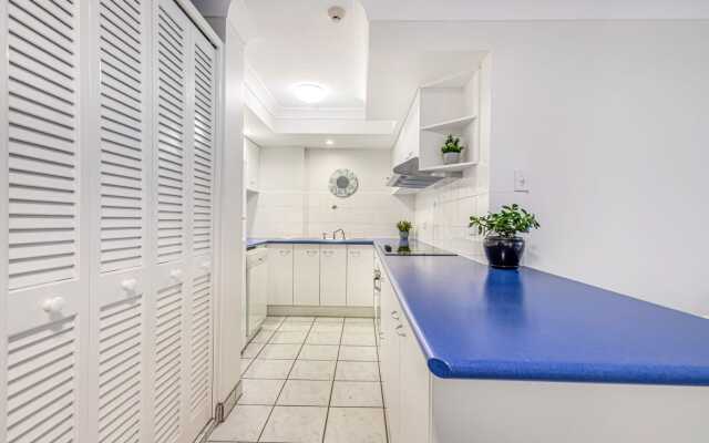 Elouera Tower Beachfront Apartments