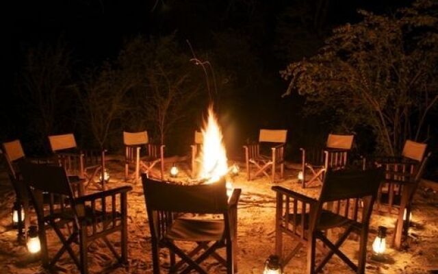 Royal Tree Lodge