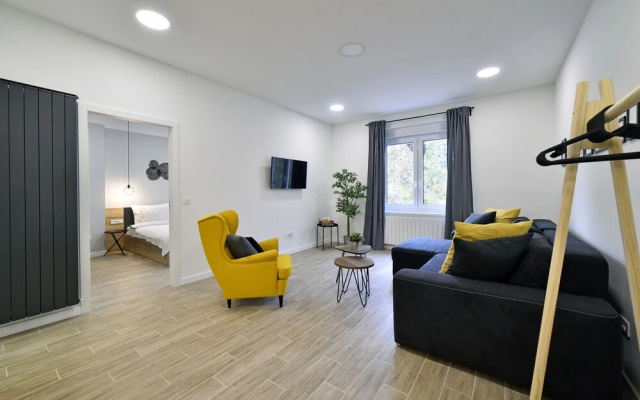 Fishnjak apartments
