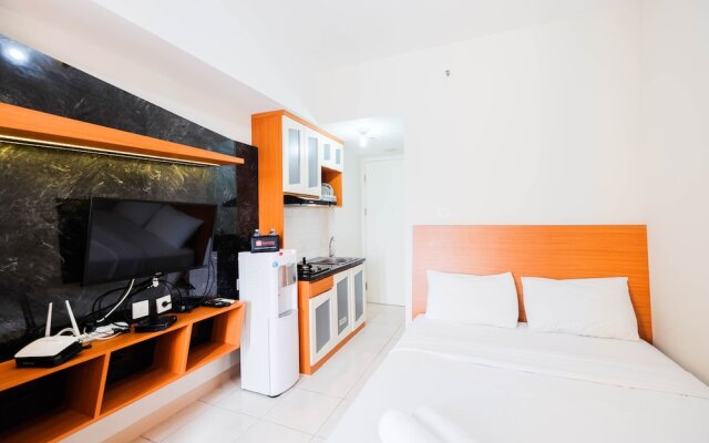Simply Good Studio Room Apartment At Springlake Summarecon