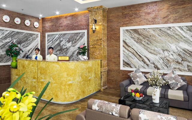 An Thuyen Hotel