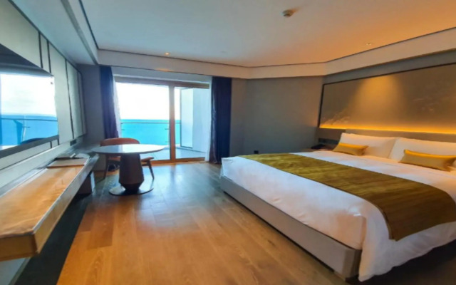 Howard Johnson Plaza by Wyndham Blue Bay Sihanoukville