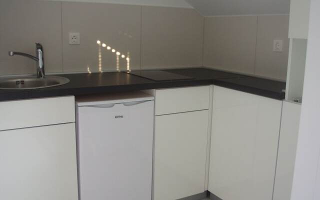 No5 Sea View Attic Studio