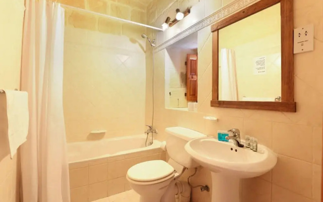 Your Rustic Retreat in Gozo With a Pool