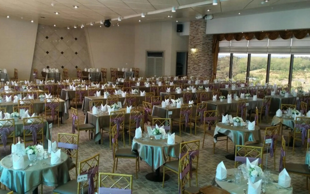 Hyunjin Tourist Hotel