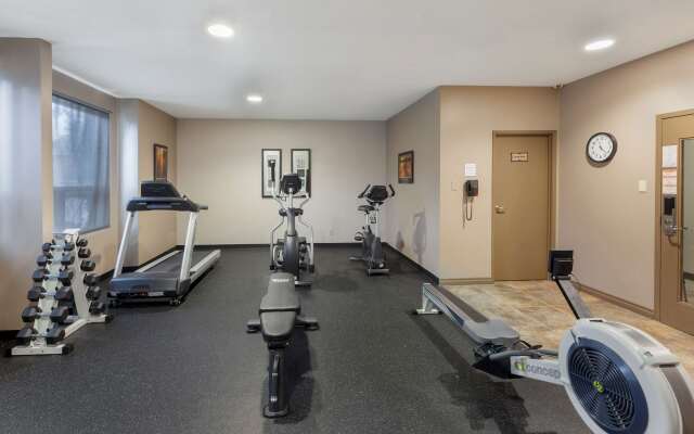 Best Western Plus Rose City Suites