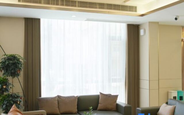 Magnotel Hotel (Mengzi Yinhe Road)