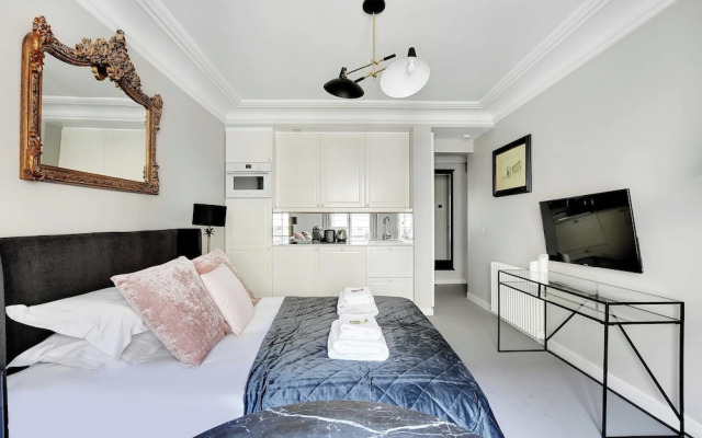 Magnificent 2P Studio - Louvre Museum / Tuileries