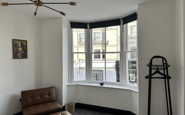 Captivating 2-bed Apartment in Brighton