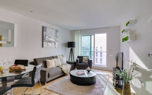 St. George Wharf Serviced Apartments by TheSquare