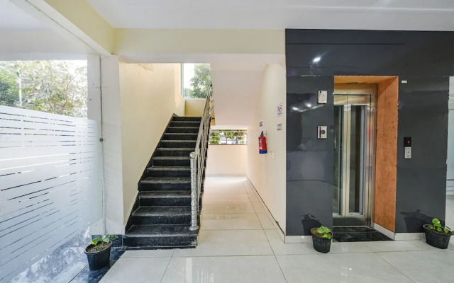 Fabhotel Palm Paradise