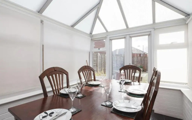 My-Places Abbotsfield Court Townhouse