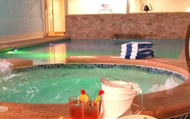 Hotel El Cason and Suites