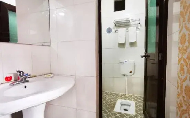 Guilin Hongxuan Hotel (Huaniao Market University of Technology)