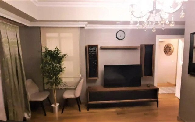 Valentine Suites Hotel