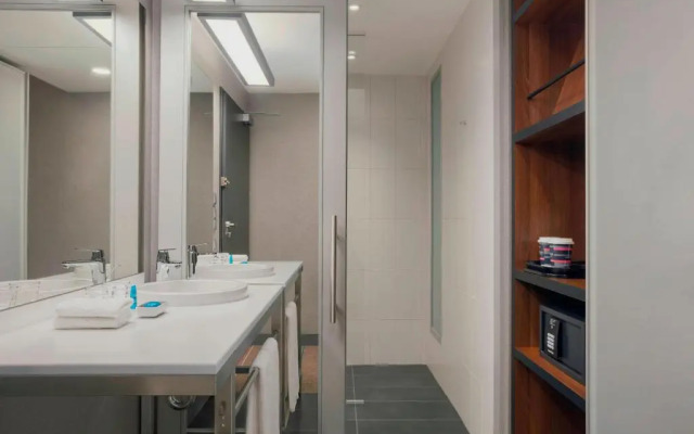 Sky Loft Hotel Kyiv by Rixwel