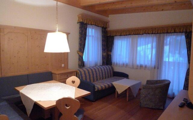 Family and Wellness Residence Ciasa Antersies