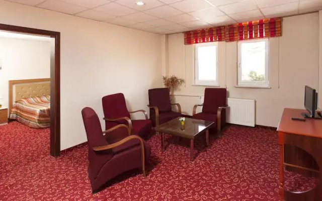 Sdu Arastirma Ve Uygulama Hotel