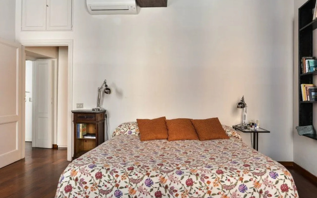 Spanish Steps Apartment