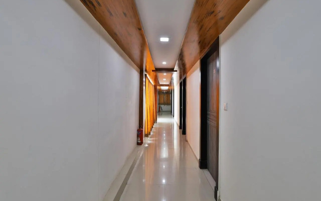 OYO Premium Law Garden C G Road