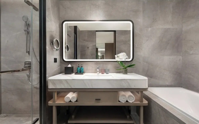 Crowne Plaza Jingmen by IHG