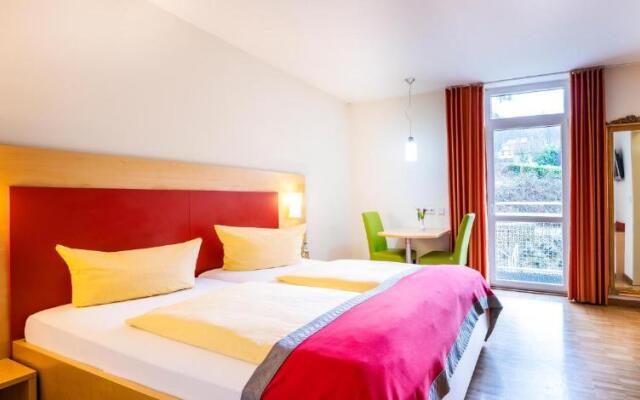 SCHROEDERS Stadtwaldhotel