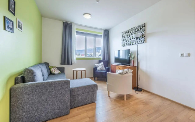 Stoð Guesthouse and apartments