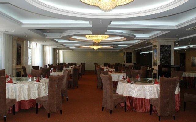 Dream Land Hotel